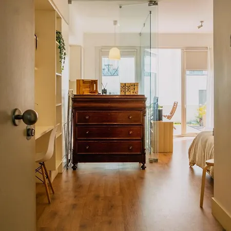 Cozy Lovely Studio's In Apartment Lisbon