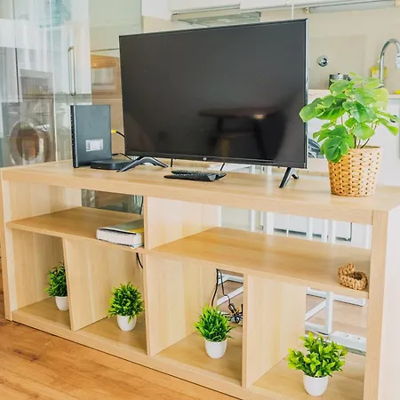 Apartman Cozy Lovely Studio's In *